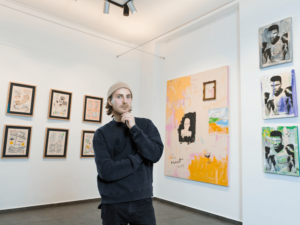 Marcin Glod - Gründer und Art Advisor der NOMZ Gallery. Er eröffnete die Gallery mit einer eigenerer Solo Ausstellung.
